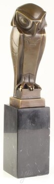 Casa Padrino Art Deco Bronzefigur Eule Bronze / Gold / Schwarz 7,8 x 8,4 x H. 32,7 cm - Deko Skulptur mit Marmorsockel