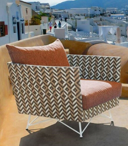 Casa Padrino Luxus Gartensessel Braun / Wei� 100 x 86 x H. 70 cm - Handgewebter Wetterbest�ndiger Sessel - Garten Terrassen Hotel Pool Sessel M�bel - Luxus Qualit�t