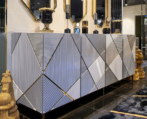 Casa Padrino Luxus Sideboard Wei�-Grau / Gold 220 x 50 x H. 86 cm - Wohnzimmer Sideboard mit 4 T�ren - Luxus M�bel