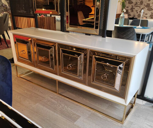 Casa Padrino Luxus Sideboard mit 4 verspiegelten T�ren Wei� / Gold 208 x 49 x H. 88 cm - Luxus Wohnzimmer M�bel