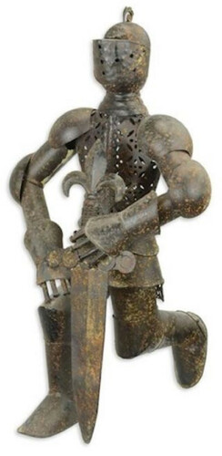 Casa Padrino Mittelalter Ritterr�stung Grau / Rostfarben 38,3 x 39,2 x H. 66,7 cm - Metall Ritter mit Schwert - Mittelalter Deko Accessoires