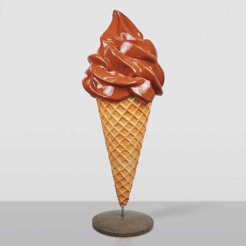 Casa Padrino XXL Deko Eis im H�rnchen Braun / Beige / Grau H. 170 cm - Eisdielen Dekoration