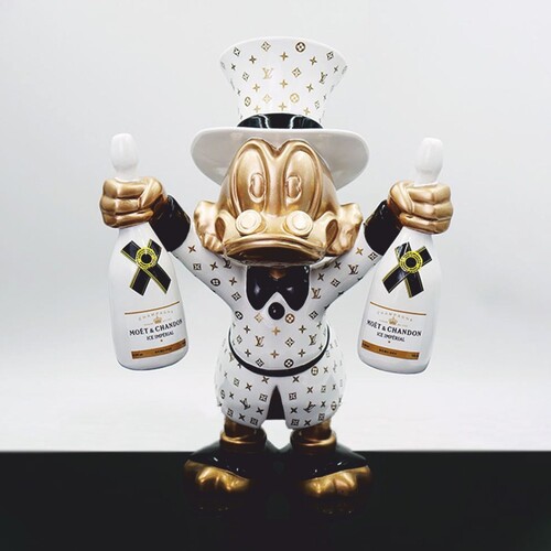 Casa Padrino XXL Deko Skulptur Ente Wei� / Gold / Schwarz H. 170 cm - Gro�e Deko Figur