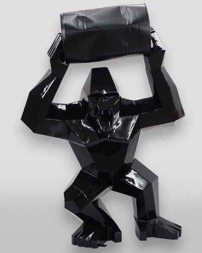 Casa Padrino XXL Deko Skulptur Gorilla mit Fass Schwarz H. 140 cm