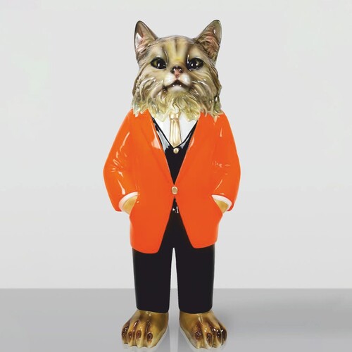 Casa Padrino XXL Deko Skulptur Katze mit Anzug Braun / Orange / Schwarz / Wei� / Gold H. 172 cm