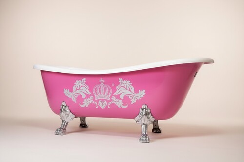 Pomp��s by Casa Padrino Luxus Badewanne Deluxe freistehend von Harald Gl��ckler Pink / Silber / Wei� 1470mm mit silberfarbenen L�wenf�ssen