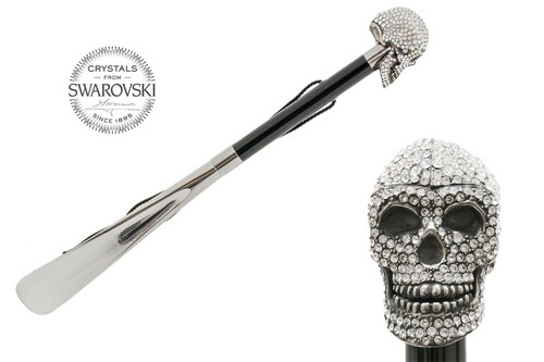 Schuhanzieher mit Swarovski� Totenkopf - Buchenholz-Stange, Schaufel aus ABS, Griff mit Swarovski�-Kristallen - Handmade in Italy