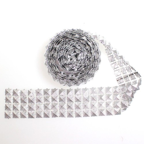 1,8m Strassband 3cm silber Pailettenband 4-reihig Pyramidenform Dekoband