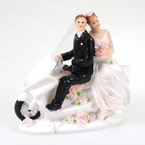 Brautpaar auf Roller Polyresin ca.13x6x12cm Tortenfigur Hochzeit