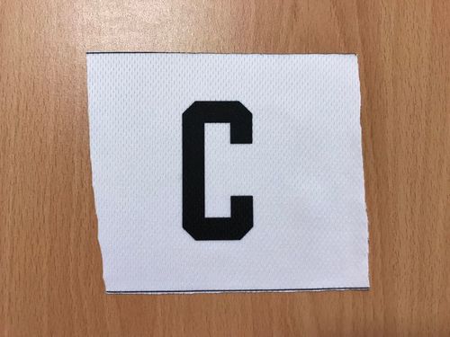 Trikotaufn�her C f�r Kapit�n in schwarz oder wei� 