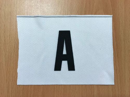 Trikotaufn�her A f�r Assistenz-Kapit�n in schwarz oder wei�