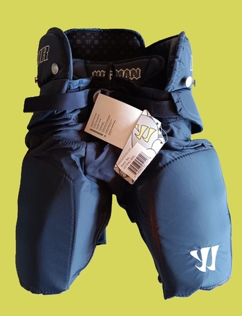 Warrior HITMAN Hose Junior  --LAGERFUND--