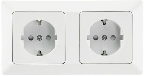 MILOS Set 2 Steckdosen+ 2-fach Rahmen 250V~/ 16A, Klemmanschluss, Matt-wei�