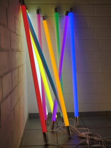 10196 LED Stab Hell 0,63m 17,28W 4Zonen-Fernbedienung RGB+Warm Wei�