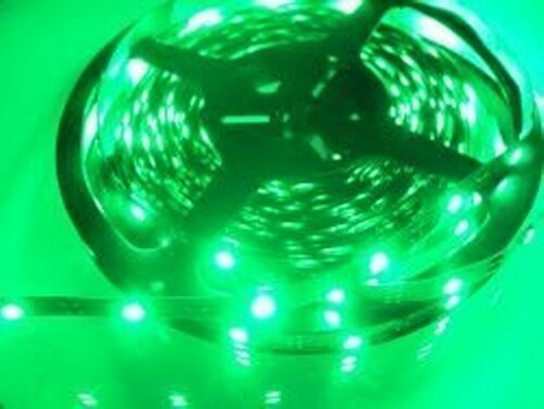 3866 LED Streifen Gr�n Band in Wei� L�nge 5 m 300 x 3528 LED IP-20 