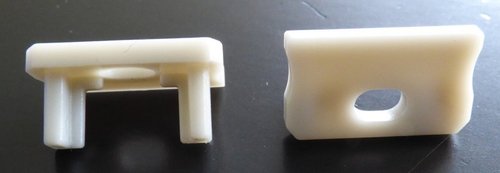 6589 ALU Profil Endkappe 16 mm grau mit Kabelausgang 