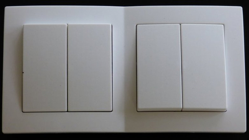 7780 Levina Kunststoff 2 x Serienschalter wei� 250 Volt 10 Ampere