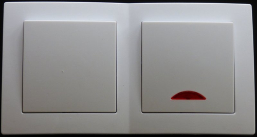 7926 Levina Kunststoff Kombi Wechselschalter mit Kontroll Schalter