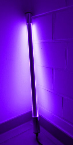 9652 LED Leuchtstab 10 Watt Violett 63 cm IP-44