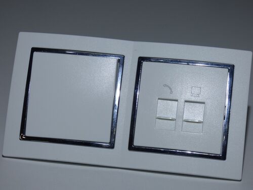 9507 Levina S 2-er 1xWechsel 1x RJ45 + RJ11 silb. Rand