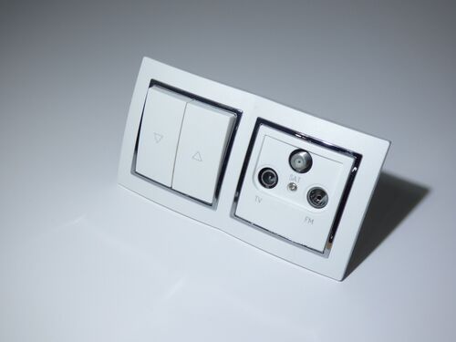 9518 Levina S 2-er 1xAntenne 1x  Rolladen silb. Rand