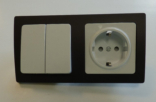 9561 ABELKA Nuovo schwarz 1x Schuko 1 x Serien Schalter