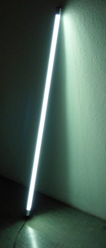 2007 LED Leuchtstab 18 Watt kalt wei� 1700 Lumen 123 cm Innen IP-20