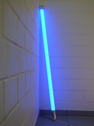 5000 LED VISION R�hre matt 63cm1000 Lumen schwarze Kappe Blau