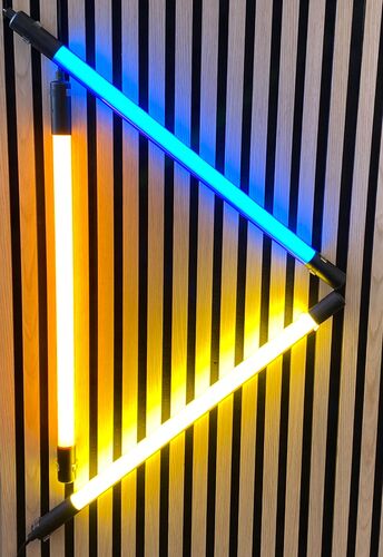 5303 LED Slim Leuchtstab 230V 123cm 30mm Paneele LED-R�hre ROT