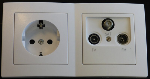 7628 Levina Kunststoff Kombi Steckdose + Antennendose