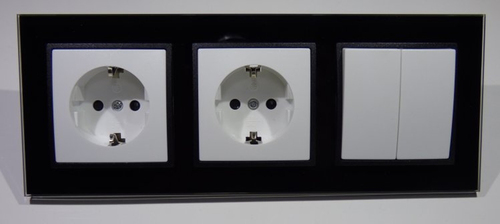 8701 Abelka Nuovo schwarz  2 x Schuko 1 x Serien Schalter