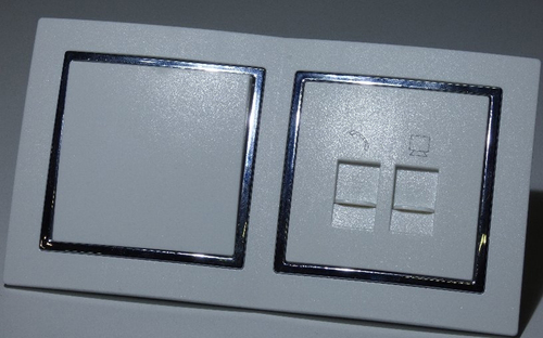 9528 Levina S 2-er 1xTaster 1x RJ45 + RJ11 silberner Rand