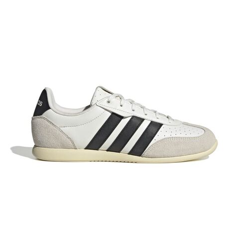 adidas Barreda Lo - cwhite/cblack/warvan