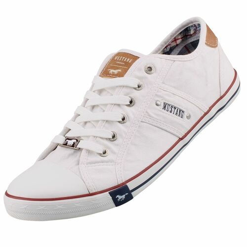 Mustang Damen Canvas Sneaker Wei