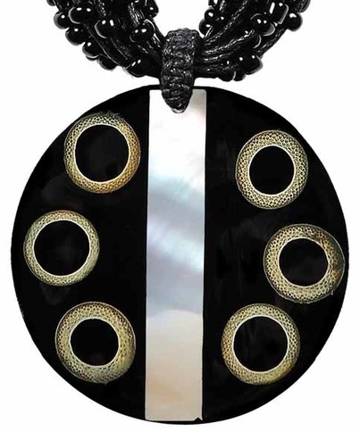 Hals-Kette mit Muschel-Anh�nger Hals-Schmuck