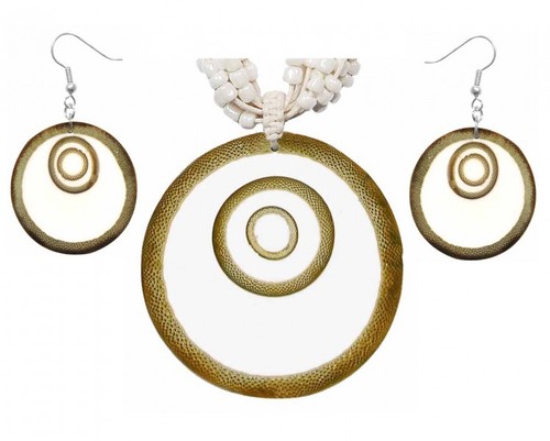 Set aus Hals-Kette und Ohrringen mit Bambus