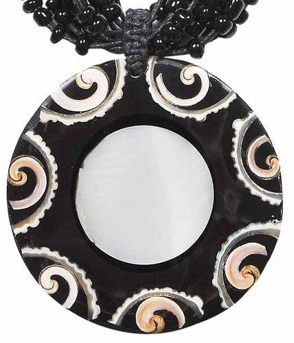 Hals-Kette mit Muschel-Anh�nger Hals-Schmuck