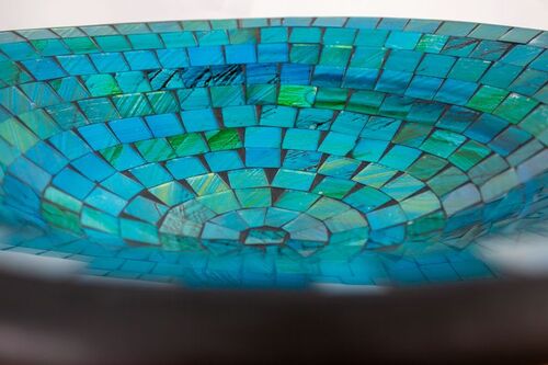 Glas-Mosaik-Schale mit hintermalten Glassteinen belegt - Dekoschale 37 cm
