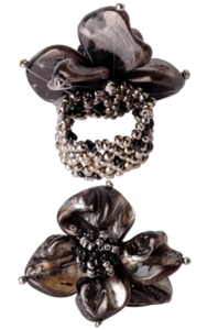 Ring BLUME aus Perlmutt, flexibles Band, Fingerring, schwarz