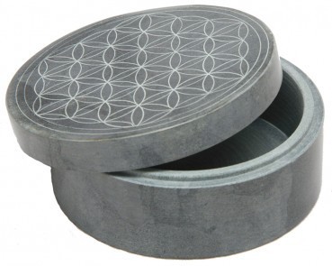 Schatulle aus Speckstein, handgefertigt mit der Blume des Lebens