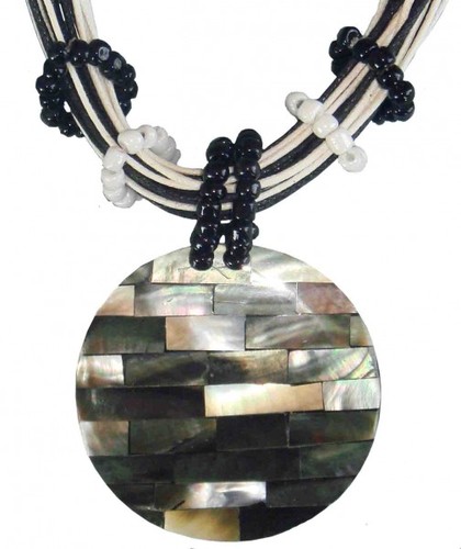 Halskette mit Muschelanh�nger, Modeschmuck, Natur-Schmuck mit Muschel