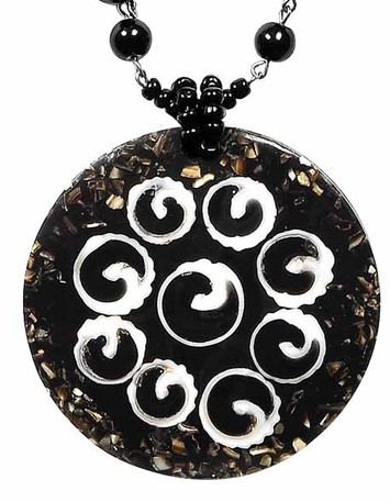 Hals-Kette mit Muschel-Anh�nger Halsschmuck