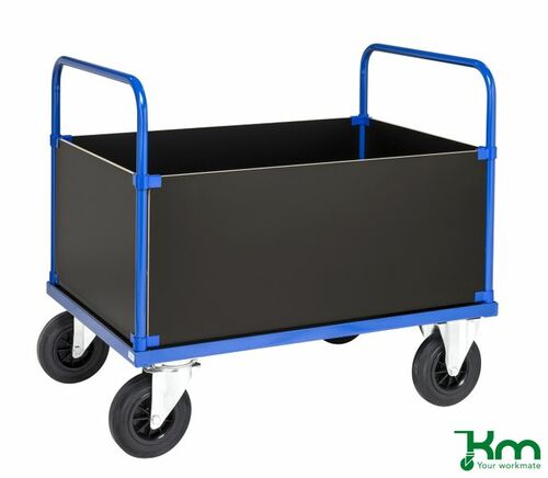 Plattformwagen aus beschichteten MDF Platten