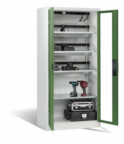 C+P Akku-Ladeschrank Comfort f�r 15 E-Werkzeuge H/B/T 1950x930x500 mm Lichtgrau/Resedagr�n