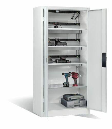 C+P Akku-Ladeschrank Comfort f�r 15 E-Werkzeuge H/B/T 1950x930x500 mm Lichtgrau