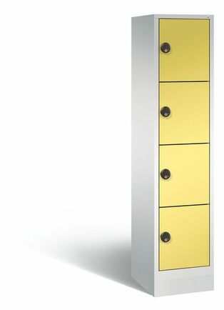 C+P Schlie�fachschrank Evolo mit Ladefunktion, 4 F�cher, H/B/T 1800x420x500 mm Lichtgrau/Gelb
