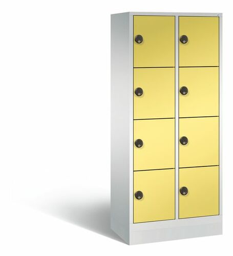 C+P Schlie�fachschrank Evolo mit Ladefunktion, 8 F�cher, H/B/T 1800x810x500 mm Lichtgrau/Gelb