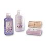 RAPHAEL ROSALEE COSMETICS Bade- und Pflegeset Lavender No. 20 (5-teilig) mit Lavendel -  Bade-Geschenkset mit Handtuch, Seife, Lotion uvm.
