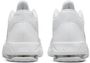 Nike Herren Basketball Sneaker Jordan Max Aura 3   white/metallic silver