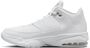 Nike Herren Basketball Sneaker Jordan Max Aura 3   white/metallic silver